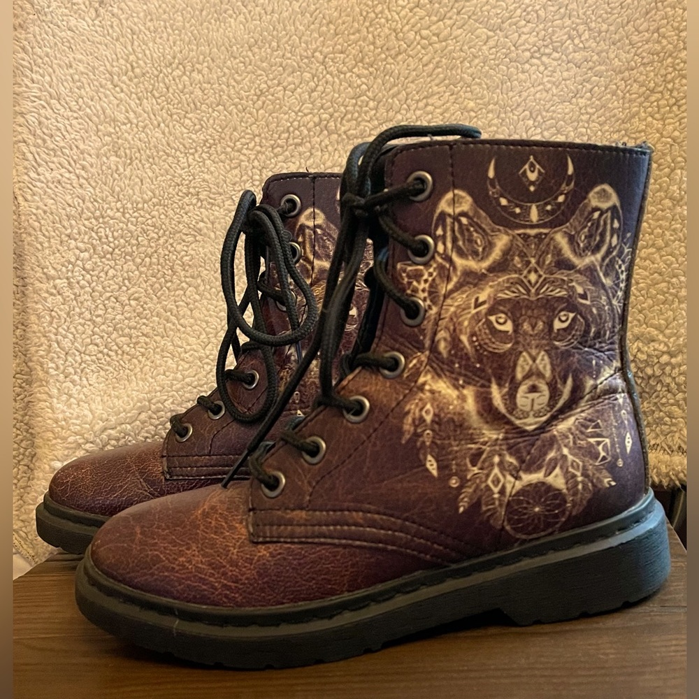 Yes We Vibe Wolf Brown‎ Vegan Leather Combat Boots Kids 4.5M Womens 6W EU 36.5